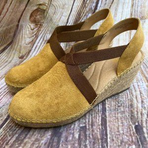 BORN F63707 Gialo Suede Espadrille Suede Wedge Heels Shoes Size 9 Yellow Summer